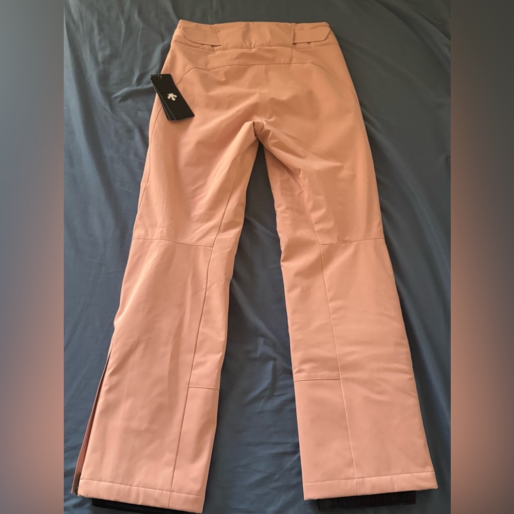 Descente Light Pink Women’s Insulated Ski Pants - Picture 3 of 11
